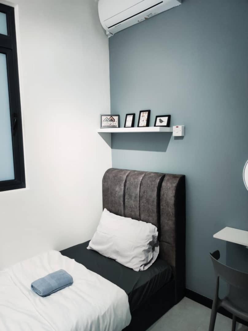 Neu Cozy 2 Bedrooms Family House Kuala Lumpur